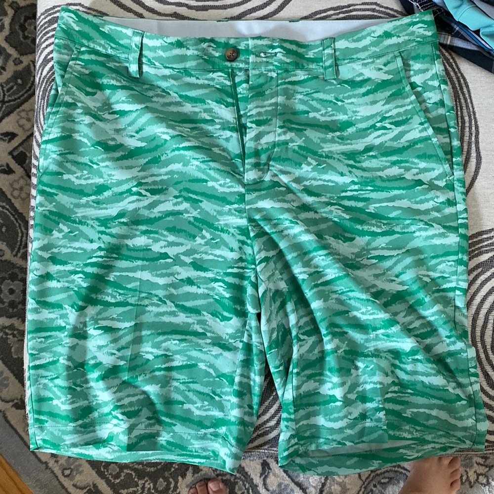 Greg Norman golf shorts. Never worn. New